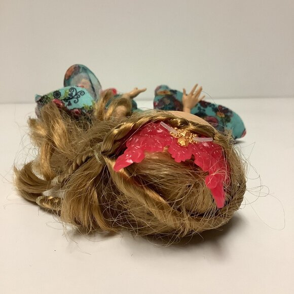 Ever After High Legacy Day Ashlynn Ella Doll Partial Outfit Incomplete 2013 READ - Picture 14 of 15